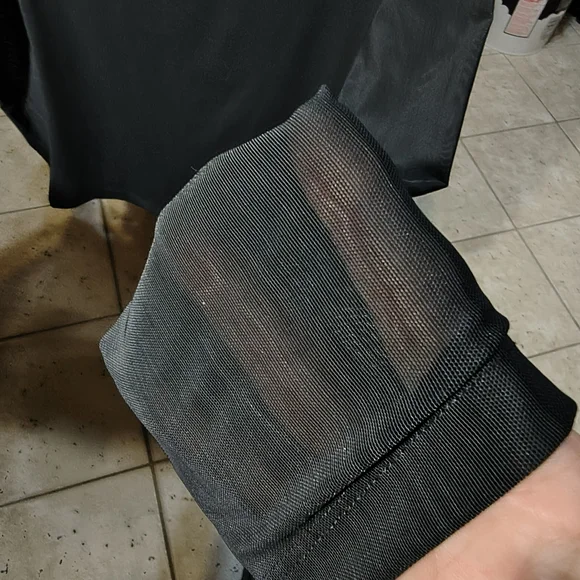 Fabletics Black Long Sleeve Women's Top - Picture 2 of 7